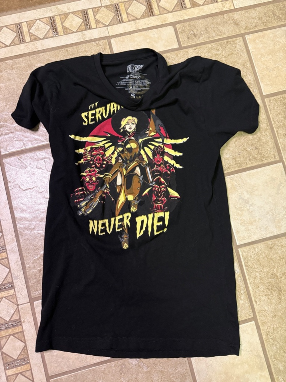 Blizzard Black 'Servants Never Die!' Short Sleeve Graphic Tee